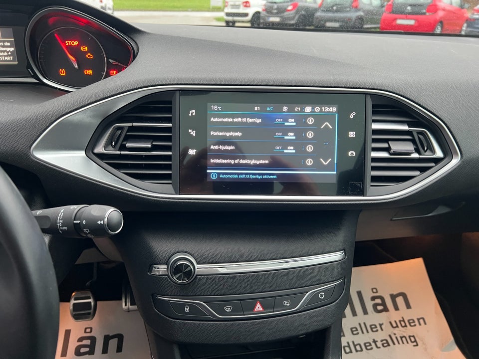 Peugeot 308 1,5 BlueHDi 130 Allure Sky SW 5d