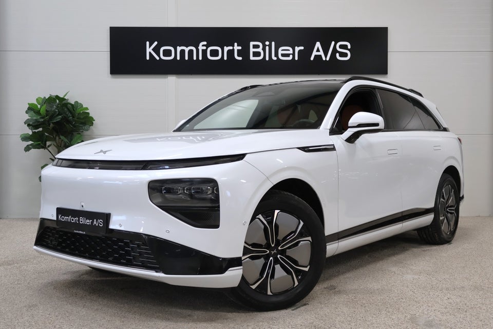 Xpeng G9 Standard Range 5d