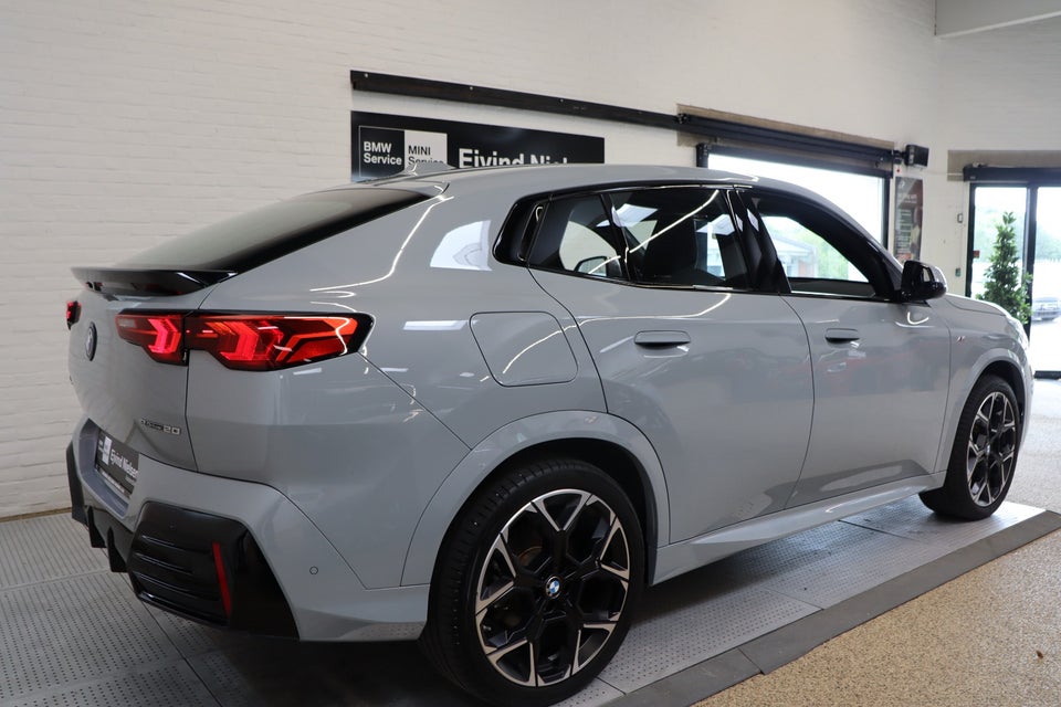 BMW iX2 eDrive20 M-Sport 5d