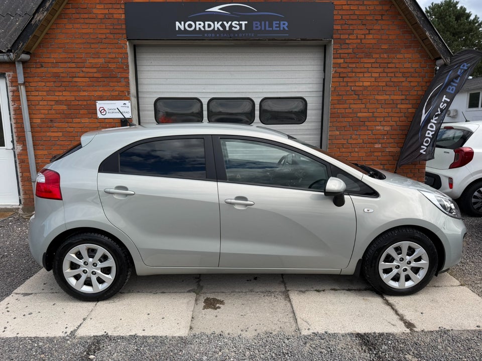 Kia Rio 1,1 CRDi 75 Collect 5d