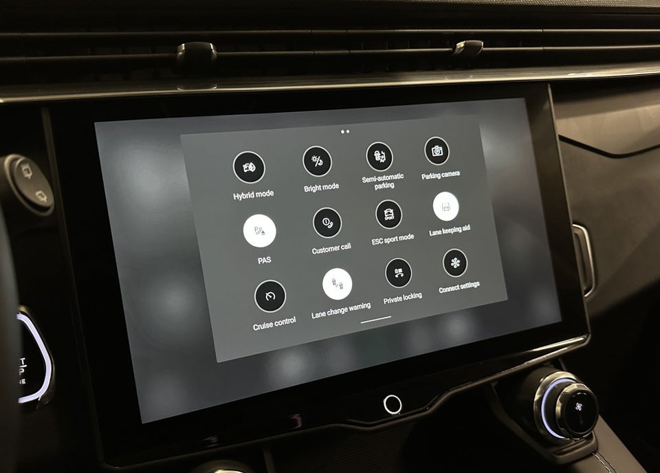 Lynk & Co 01 1,5 PHEV 5d