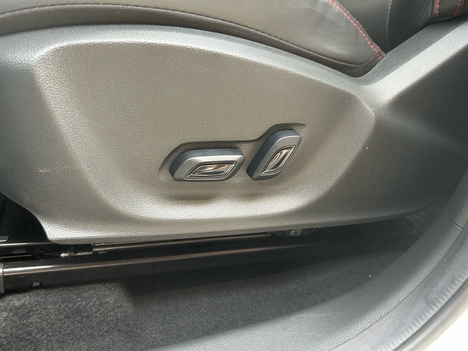 MG ZS 70 Luxury 5d