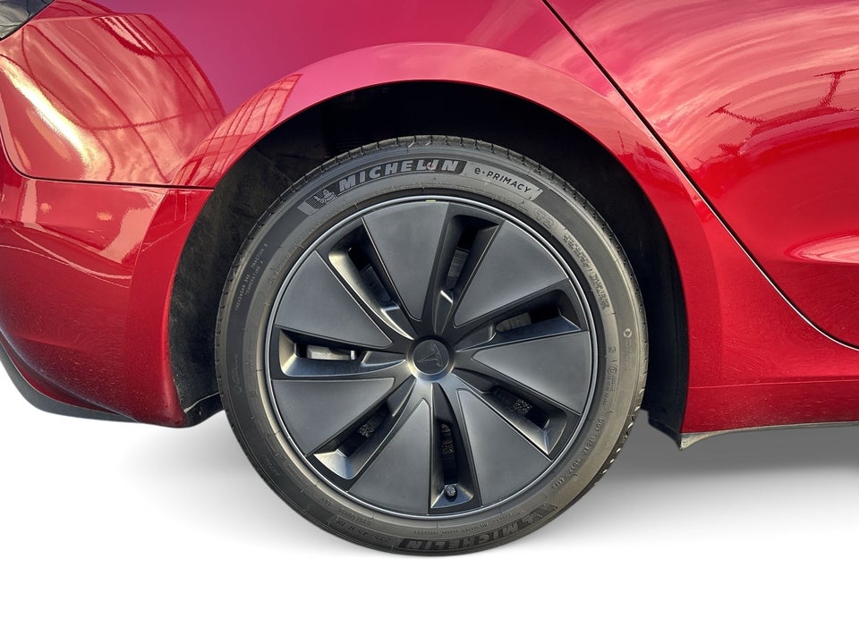 Tesla Model 3 RWD 4d
