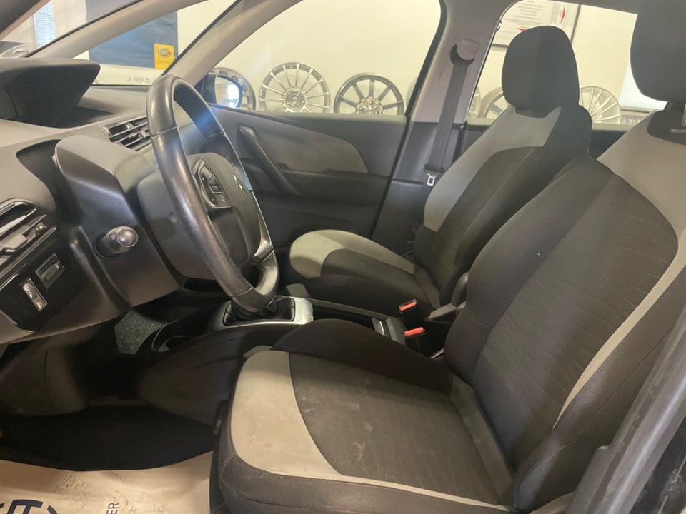 Citroën C4 Picasso 1,6 e-HDi 115 Seduction 5d