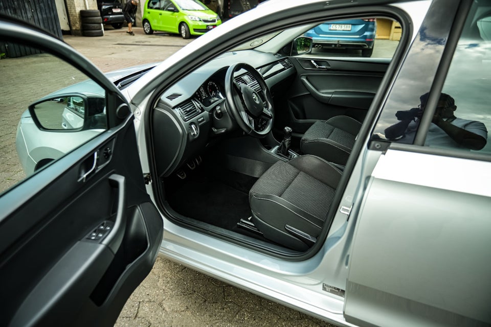 Skoda Rapid 1,6 TDi 105 Ambition GreenTec 5d