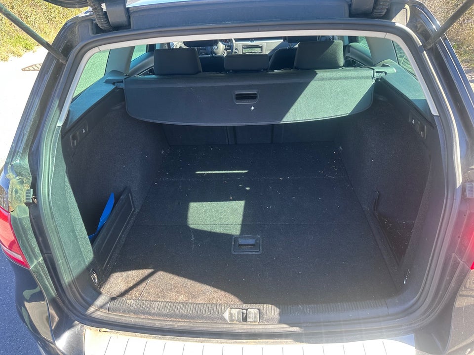 VW Passat 1,6 TDi 105 Comfortline Variant BMT 5d