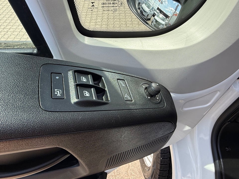 Peugeot Boxer 333 2,2 BlueHDi 165 L3H2 Premium