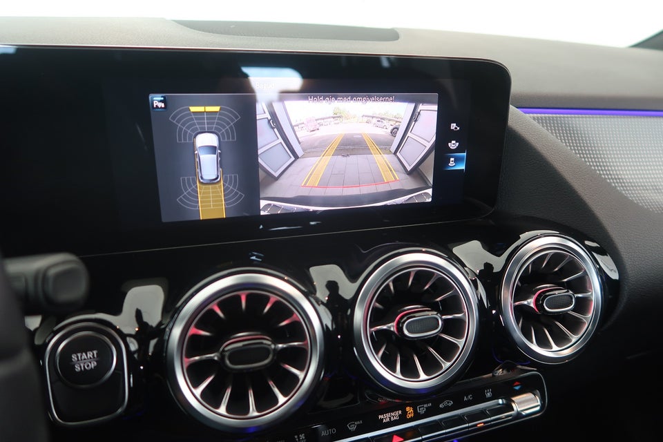 Mercedes EQA300 Progressive 4Matic 5d