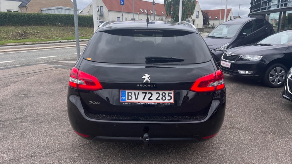 Peugeot 308 1,6 BlueHDi 120 Allure Sky SW 5d