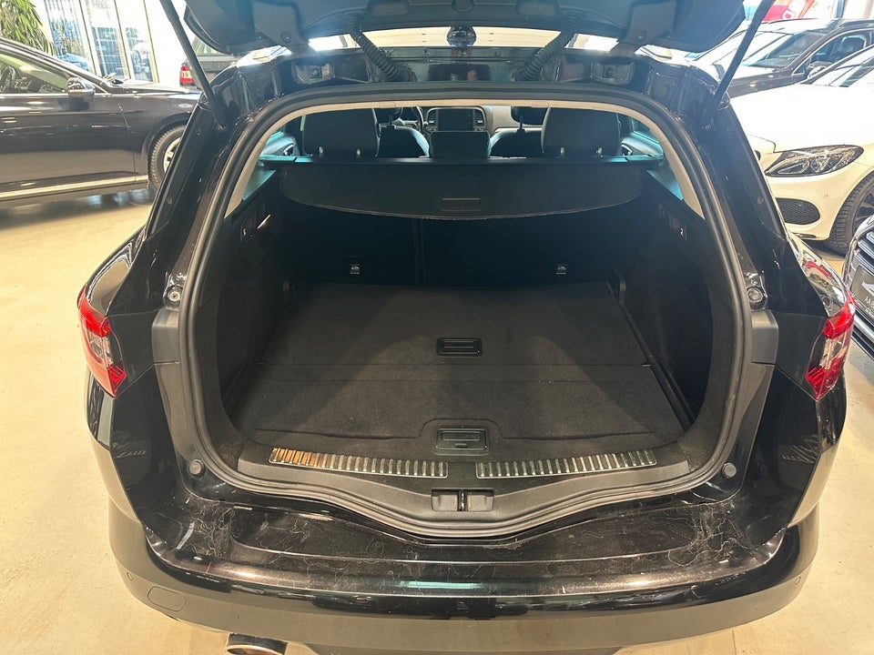 Renault Megane IV 1,3 TCe 140 Intens Sport Tourer EDC 5d