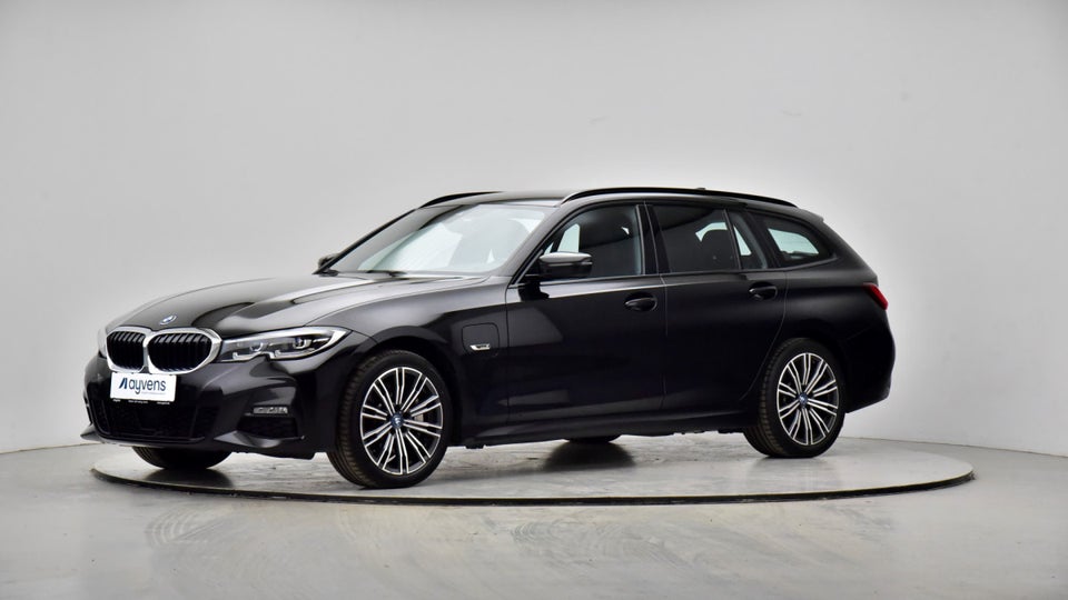 BMW 330e 2,0 Touring M-Sport aut. 5d