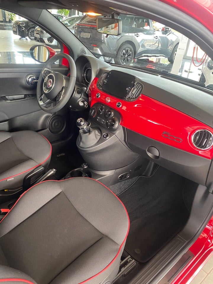 Fiat 500C 1,0 Hybrid (RED) 2d