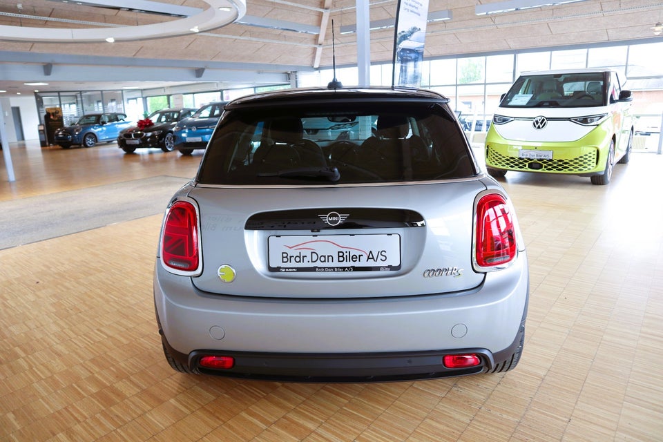 MINI Cooper SE Classic Trim 3d