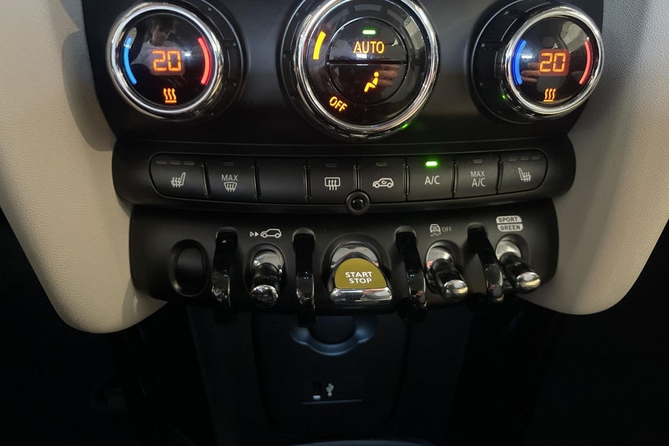 MINI Cooper SE Classic Trim 3d