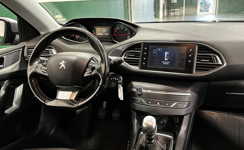 Peugeot 308 1,6 BlueHDi 120 Active SW 5d