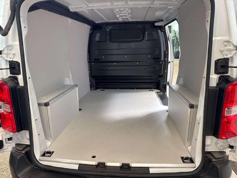 Peugeot e-Expert 75 L2 Plus Van