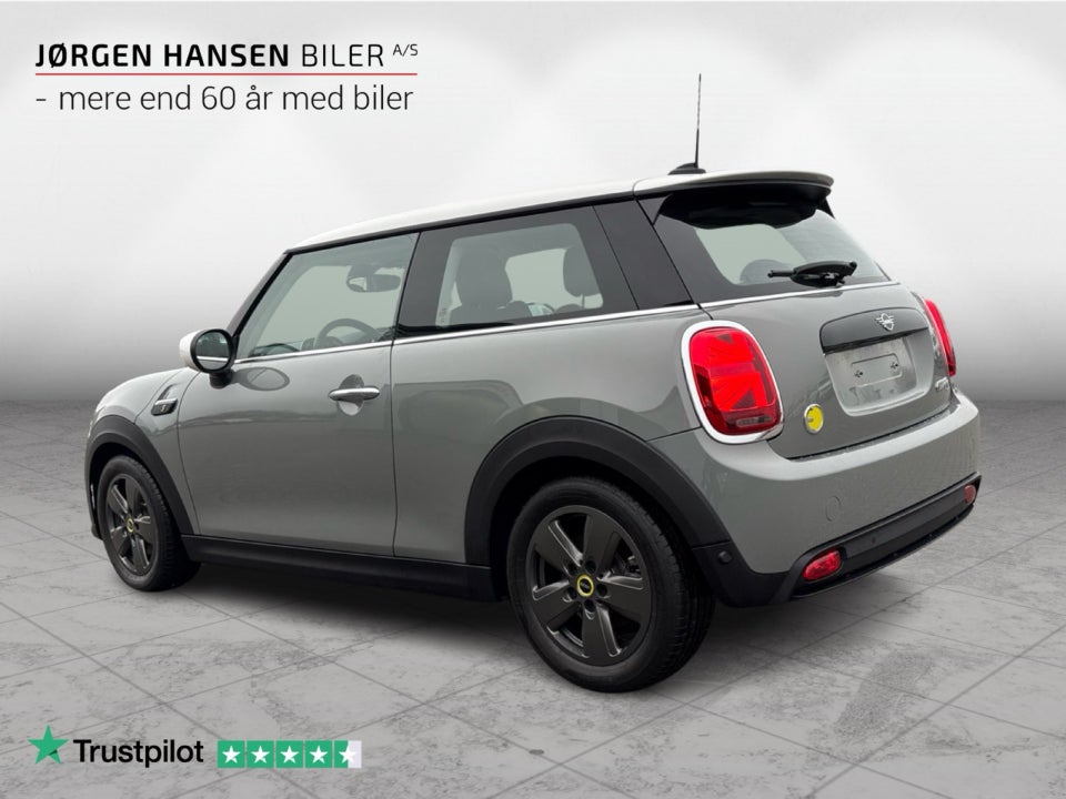 MINI Cooper SE Essential 3d