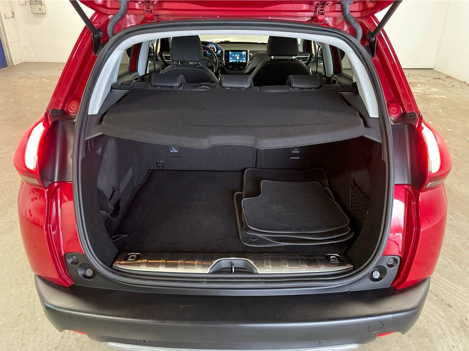 Peugeot 2008 1,5 BlueHDi 100 Prestige 5d