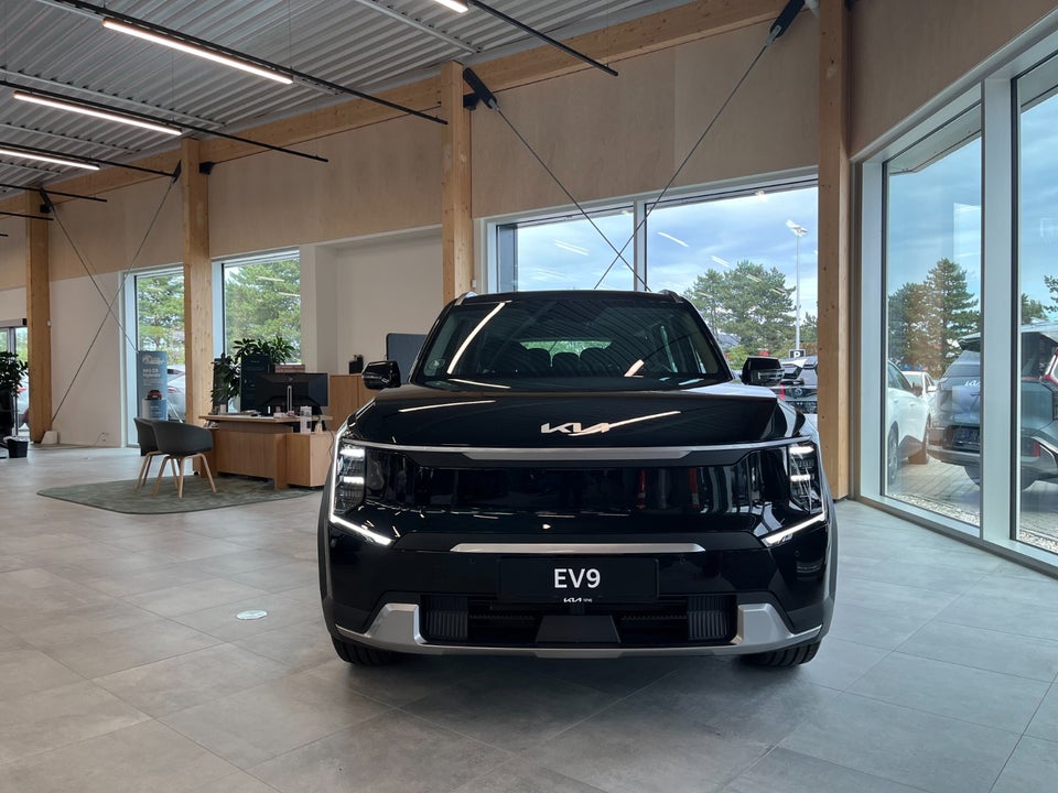 Kia EV9 76 Standard Range Upgrade RWD 7prs 5d