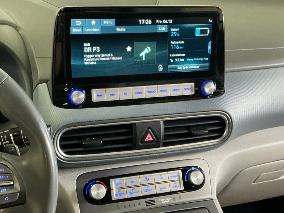 Hyundai Kona 64 EV Essential 5d