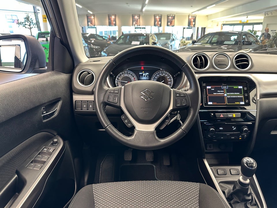 Suzuki Vitara 1,4 mHybrid Active 5d