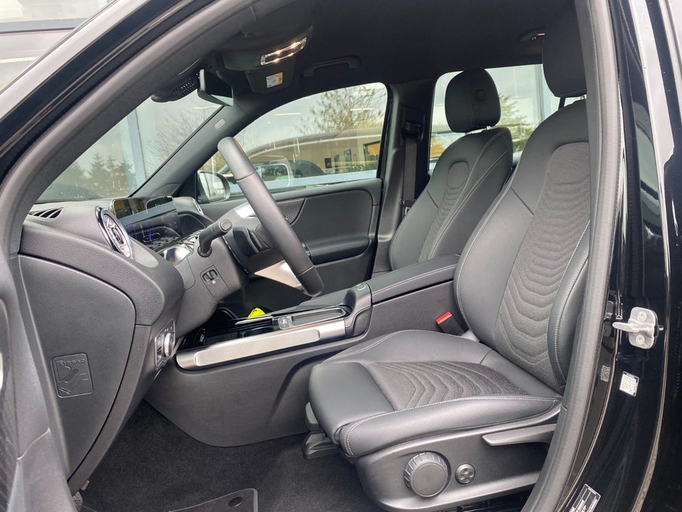 Mercedes EQB250+ Progressive 5d