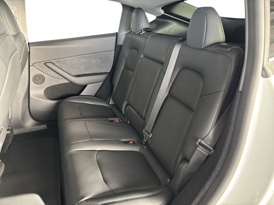 Tesla Model Y Long Range AWD 5d