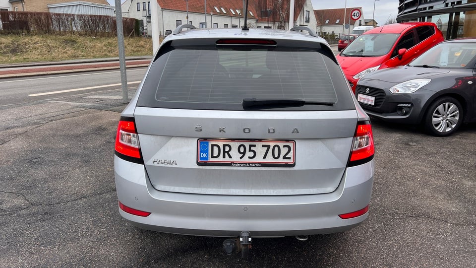 Skoda Fabia 1,0 TSi 95 Dynamic Combi DSG 5d