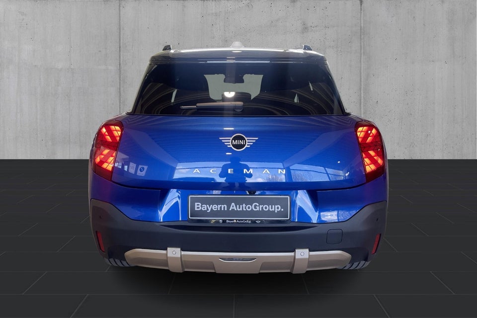 MINI Cooper E Favoured Trim M 3d