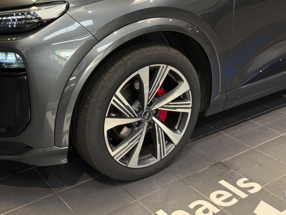 Audi Q6 e-tron S-line performance 5d