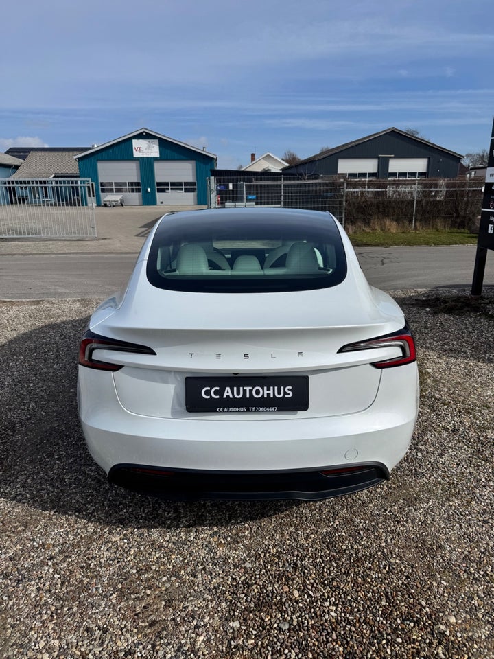 Tesla Model 3 RWD 4d