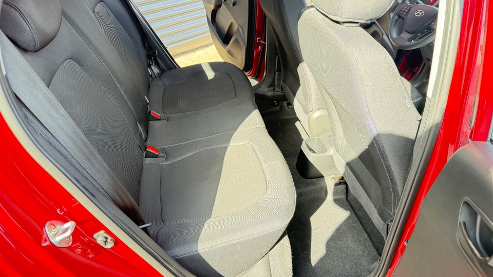 Hyundai i10 1,0 Touch 5d