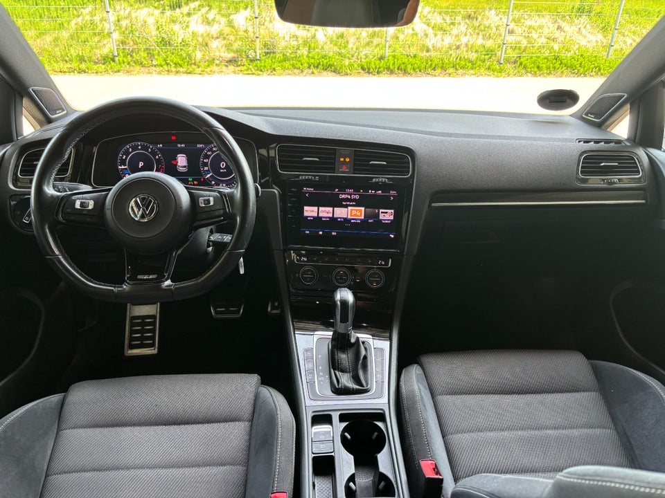 VW Golf VII 2,0 R DSG 4Motion 5d