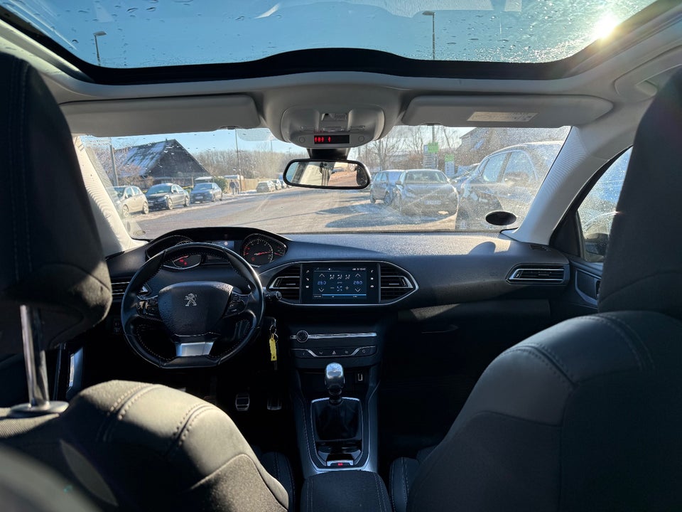 Peugeot 308 1,6 BlueHDi 120 Allure Sky SW 5d