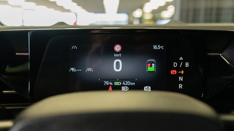 Ford Explorer 77 Premium Extended Range 5d