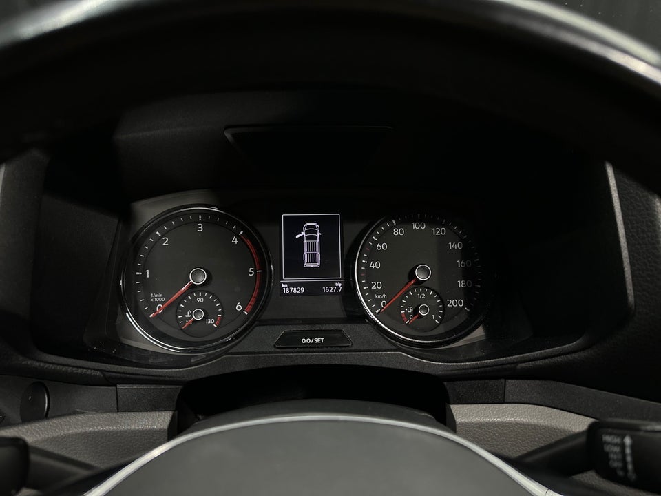 VW Crafter 35 2,0 TDi 177 Kassevogn L3H3 aut.