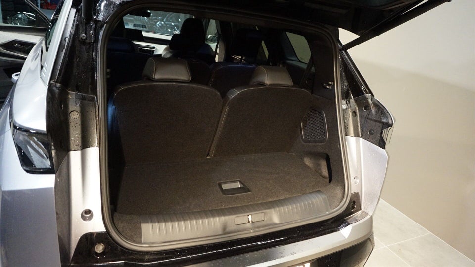 Peugeot e-5008 77 GT Pack 7prs 5d