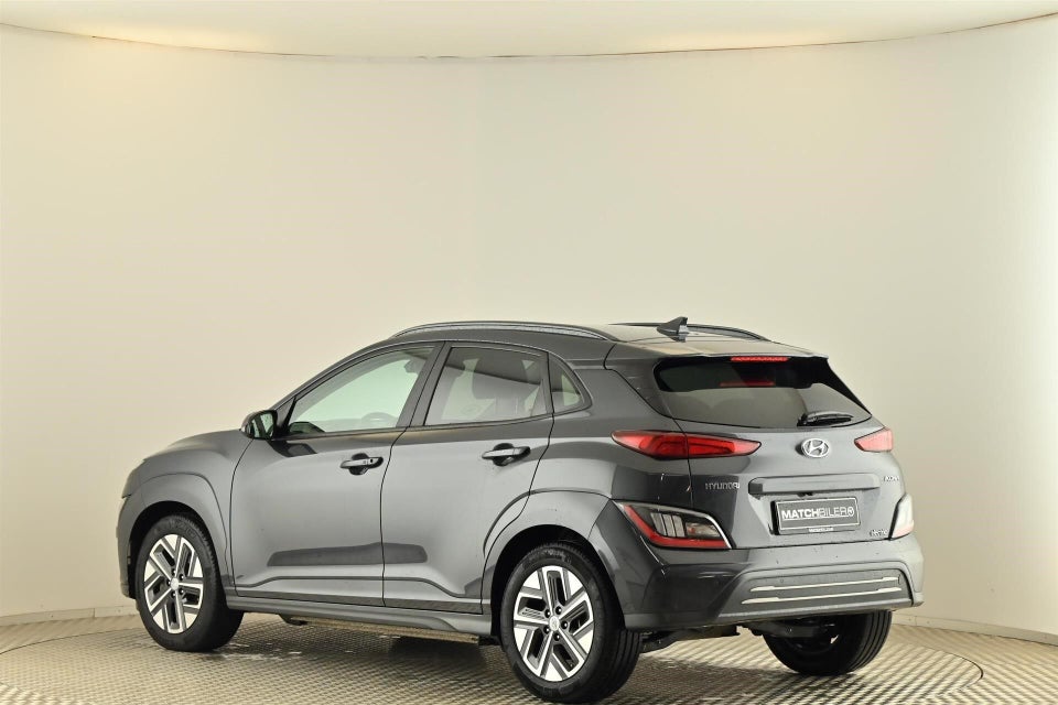 Hyundai Kona 64 EV Essential 5d