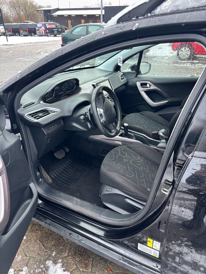 Peugeot 2008 1,2 e-VTi 82 Active ESG 5d