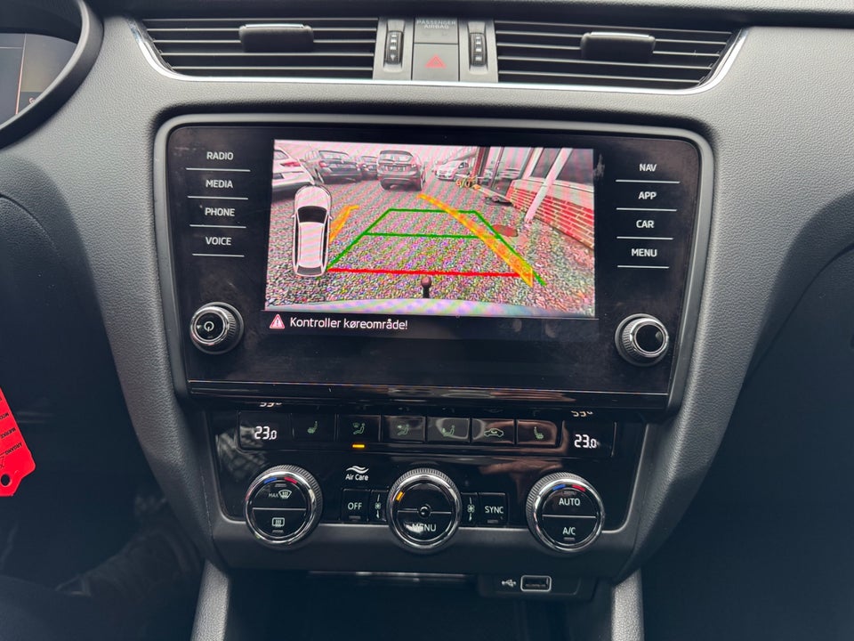 Skoda Octavia 2,0 TDi 150 Laurin & Klement Combi DSG 5d