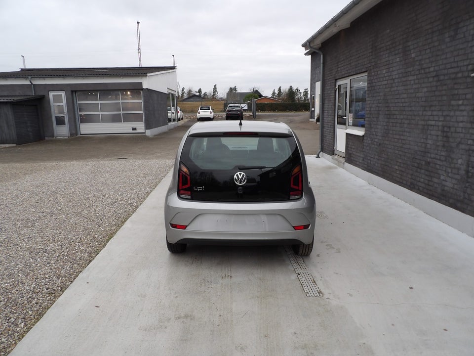 VW Up! 1,0 MPi 75 Move Up! ASG 5d