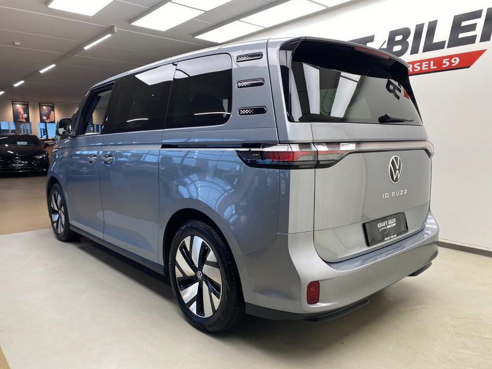 VW ID. Buzz 77 Style SWB 5d