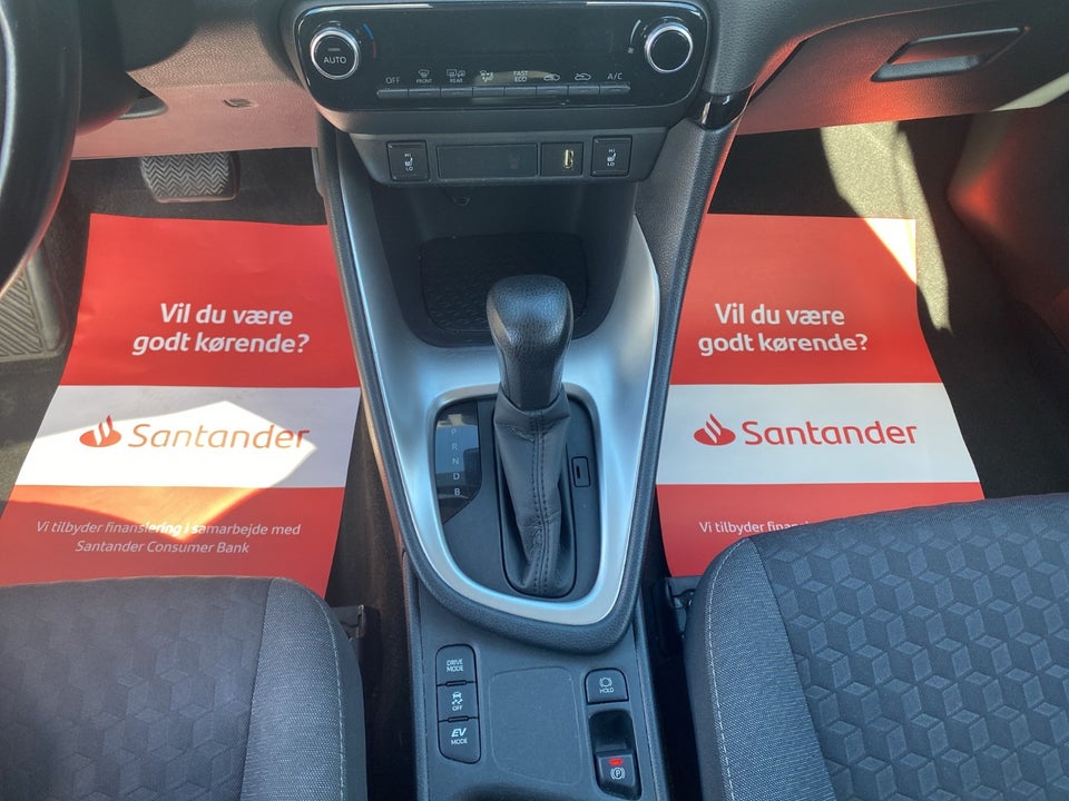 Toyota Yaris 1,5 Hybrid H3 e-CVT 5d
