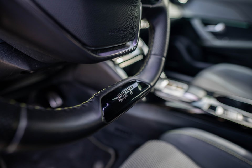 Peugeot e-2008 54 GT 5d