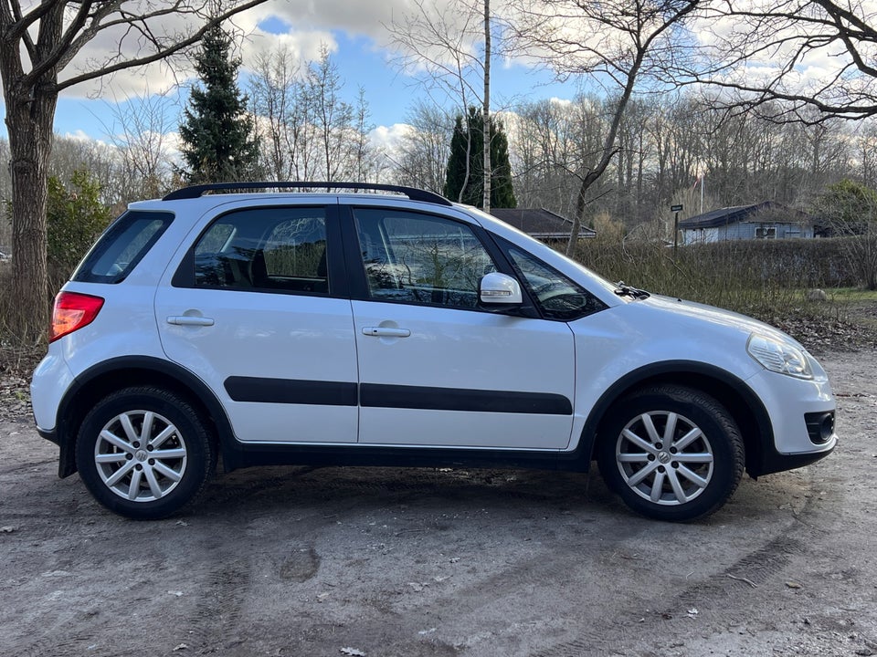 Suzuki SX4 1,6 CombiBack Exclusive 5d