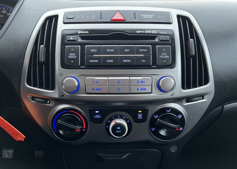 Hyundai i20 1,25 Classic XTR 5d