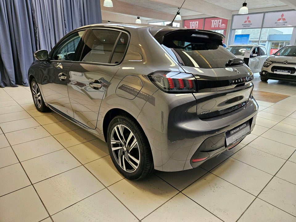 Peugeot 208 1,2 PureTech 100 Allure Sky 5d