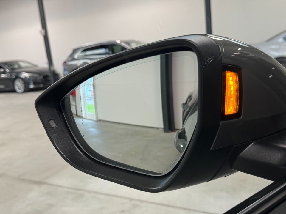 Audi Q8 e-tron 55 S-line Sportback quattro 5d