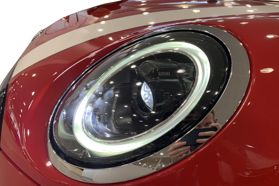 MINI Cooper SE Essential 3d