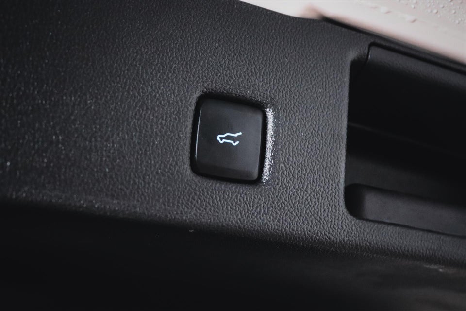 Ford Kuga 2,5 PHEV ST-Line X CVT 5d